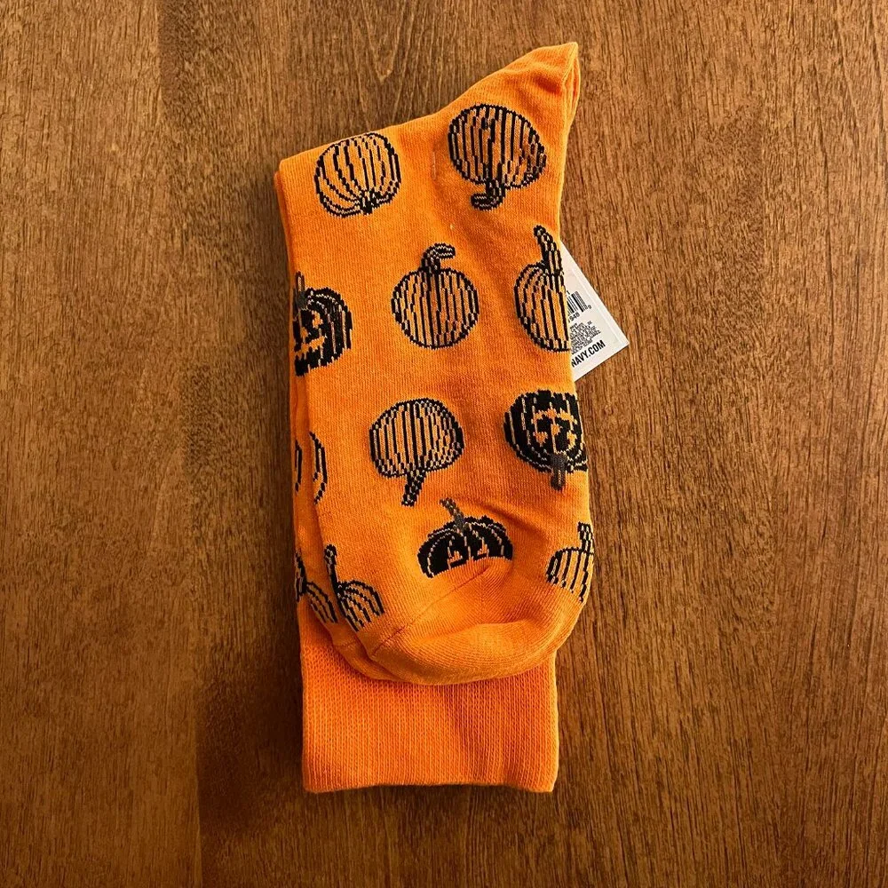 Old Navy pumpkin socks NWT